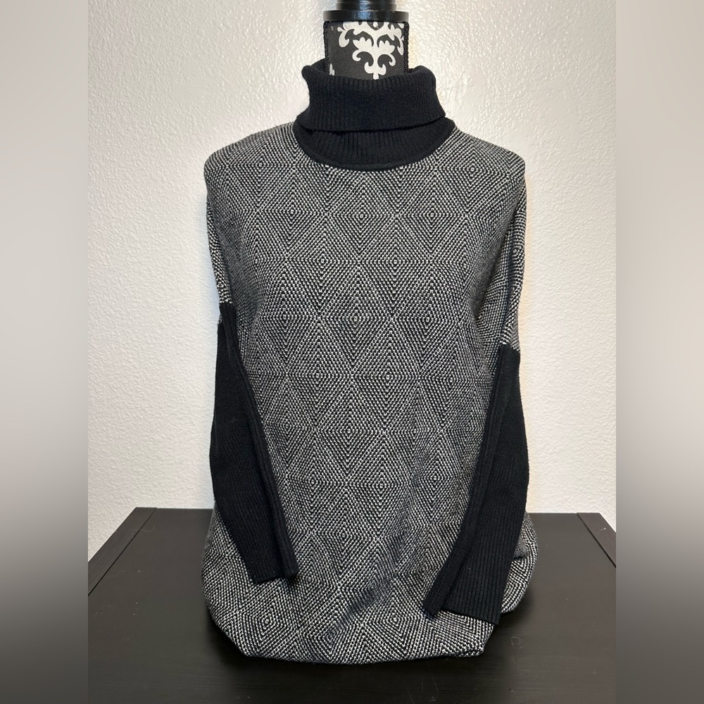 Joseph A Oversized Poncho Sweater Geometric Black Size XXL